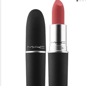 Mac cosmetics Mull it over powder kiss lipstick